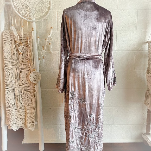 NWT Free People X Nigel Preston Embroidered Velvet Robe - Picture 11 of 16